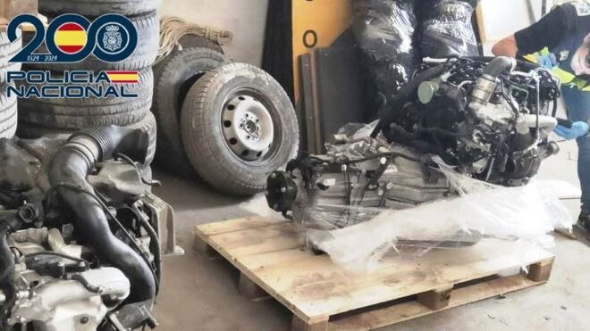 Cuatro detenidos en Turís (Valencia) por vender recambios de vehículos robados en un taller ilegal