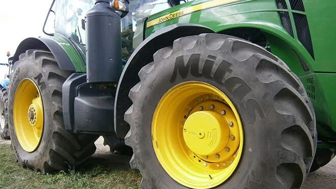 Esneagri ofrece los neumáticos Mitas y Cultor, ideales para la maquinaria agrícola