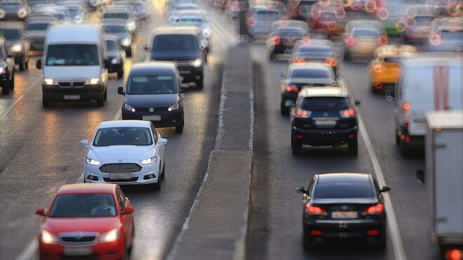 Europa aprueba la norma de emisiones 'Euro 7' para coches que entrará en vigor en 2027
