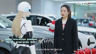 El futuro de la atención al cliente en los talleres: Omoda presenta al robot humanoide 'Mornine'