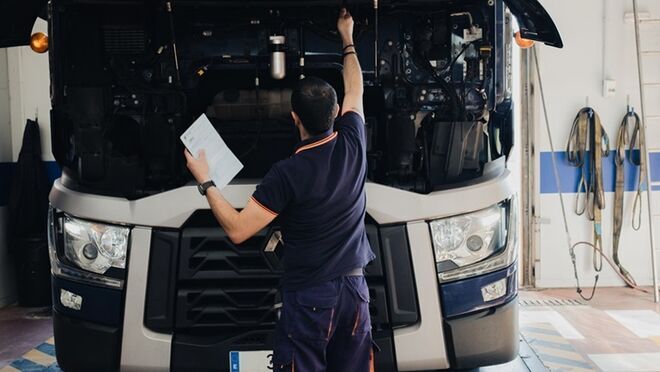Las ITV rechazan a casi tres de cada diez camiones en la primera inspección