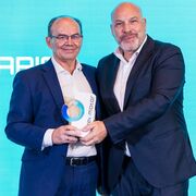 Los concesionarios Iveco España reciben el premio a la "mejor red comercial" en los Neomotor 2024